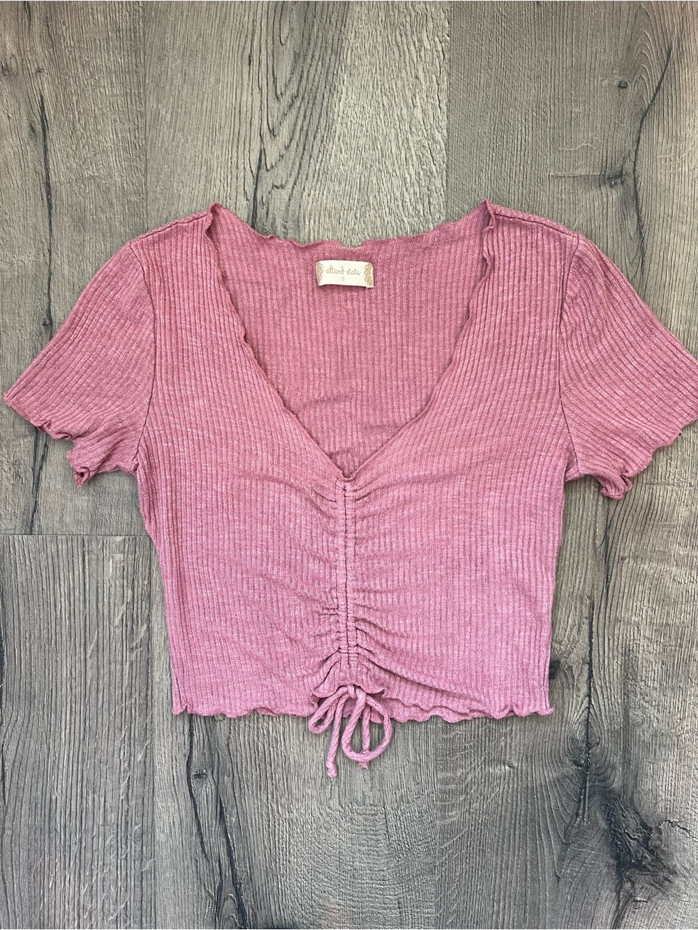 Dusty Rose Ribbed Ruched V-Neck Crop Top